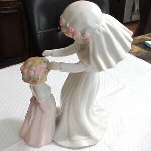 1991 ENESCO Figurine Kinka Figurine Collection Bride & Flower Girl figure